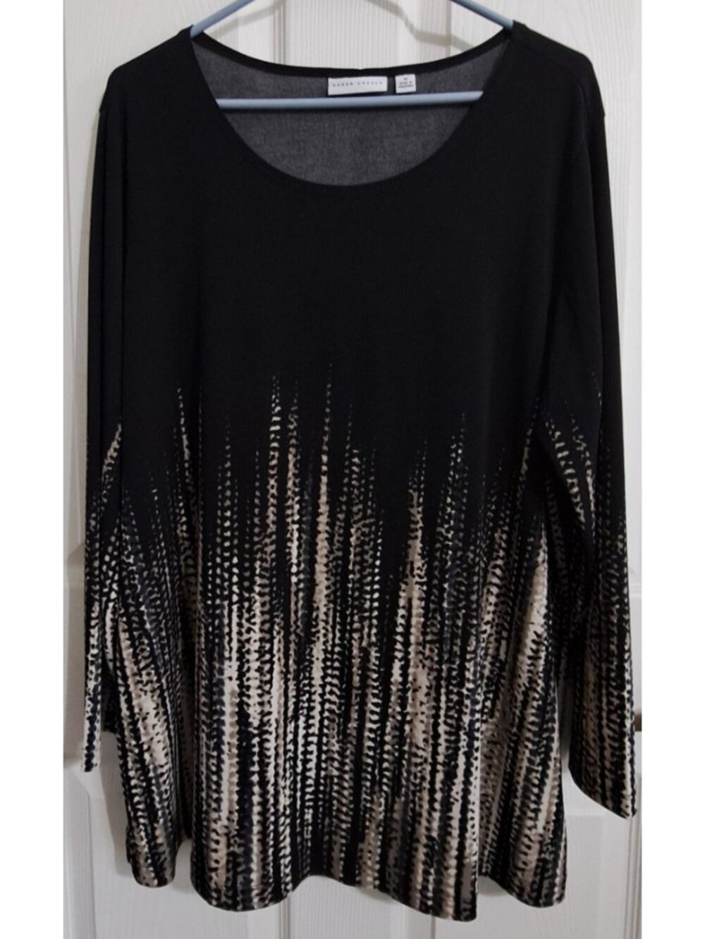 Susan Graver 1X Long Sleeve Scoop Neck Liquid Knit Geometric Border Print Top